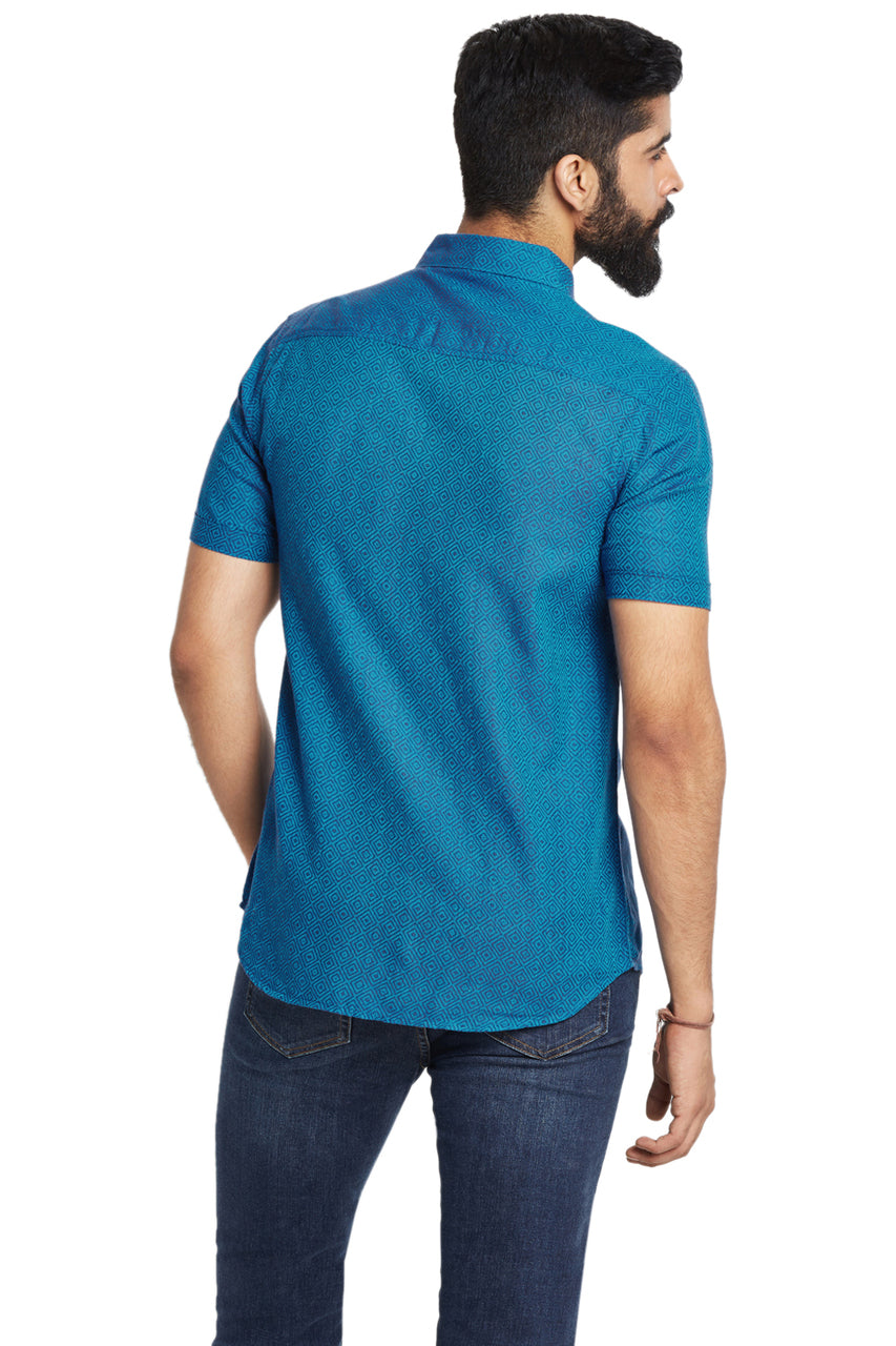 Fitted Men's Shirt - French Blue with Summer Short Sleeves - Back | In-Sattva