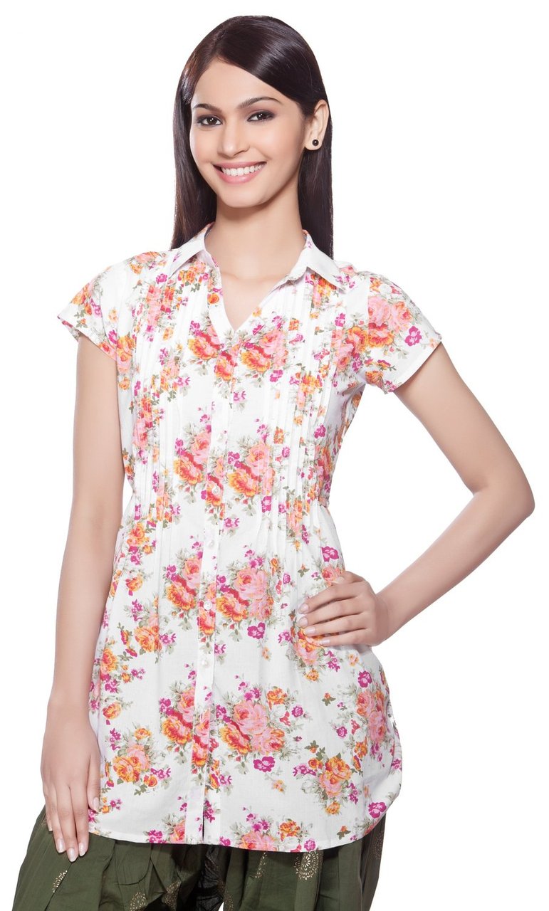 Akkriti Women's Kurta Tunic-  Front Pleats & Collar ÌÎÌ_Ì´åÇÌÎÌ__ÌÎÌ_ÌÎ_ÌÎÌ_Ì´åÌÎÌ_ÌÎ_ÌÎÌ_Ì´å« Front