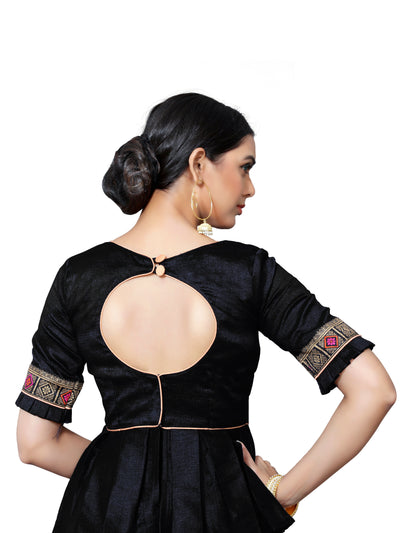 In-Sattva Women's Silk Lace Button Half Sleeve Blouse; Ink Black