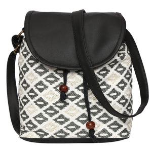 Women's Crossbody Black and White Diamond Print