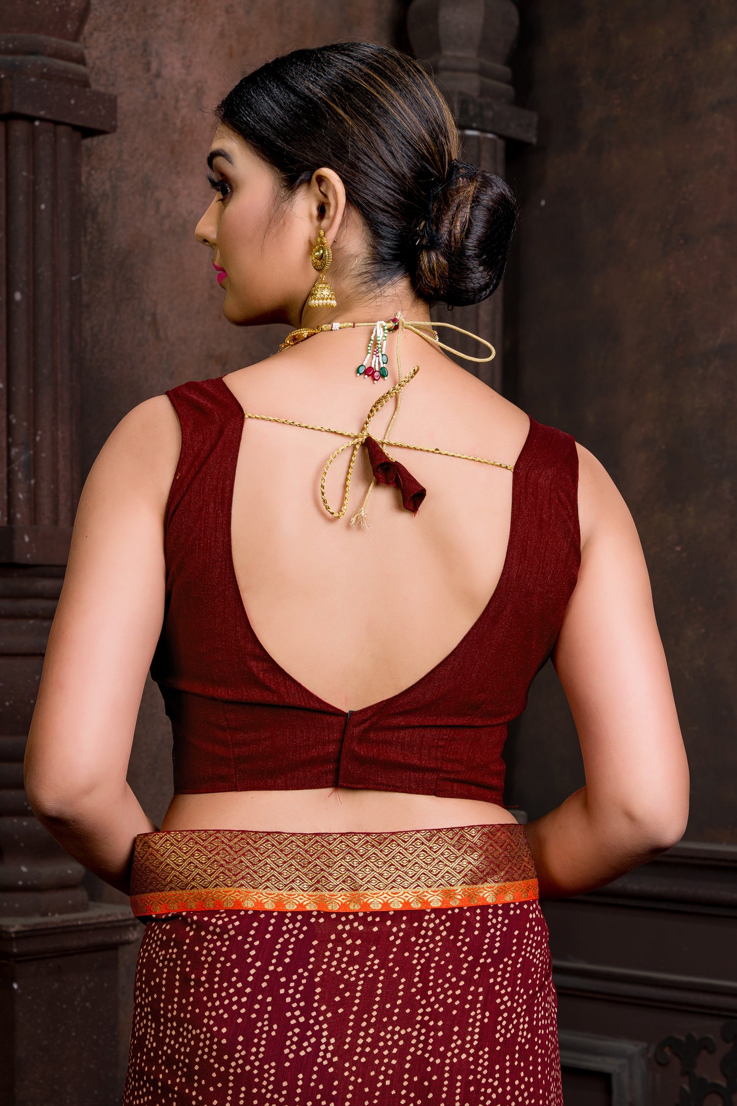 In-Sattva Women's Silk Sleeveless V-Neck Blouse; Splendid Red
