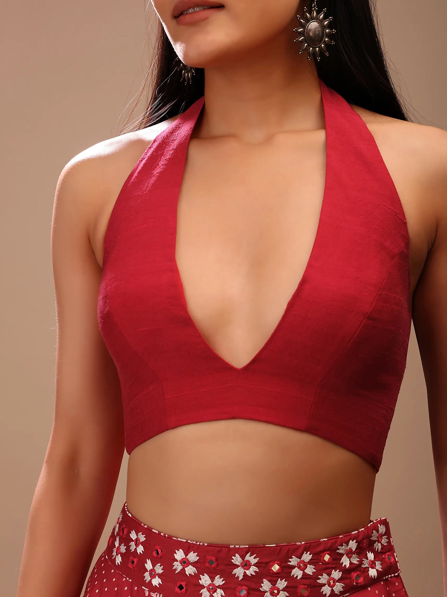 In-Sattva Women's Silk Sleeveless V-Neck Blouse; Blushing Red