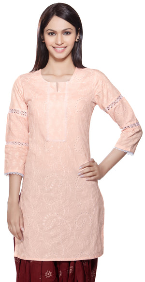 Rangmanch Women's Kurta Tunic - Lace & Sequins Work ÌÎÌ_Ì´åÇÌÎÌ__ÌÎÌ_ÌÎ_ÌÎÌ_Ì´åÌÎÌ_ÌÎ_ÌÎÌ_Ì´å« Peach Front