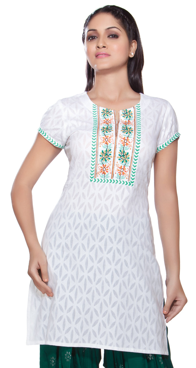 Rangmanch Women's Kurta Tunic- Embroidered Neck Yoke ÌÎå«ÌÎ_ÌÎÌ_ÌÎåÌÎÌ_ÌÎå´ White Front