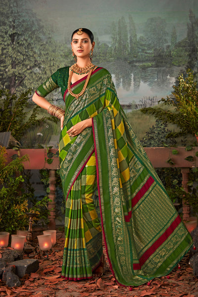 In-Sattva Women's Heritage Pochampally Ikkat Print Tribal Tussar Silk Saree; Emerald Green