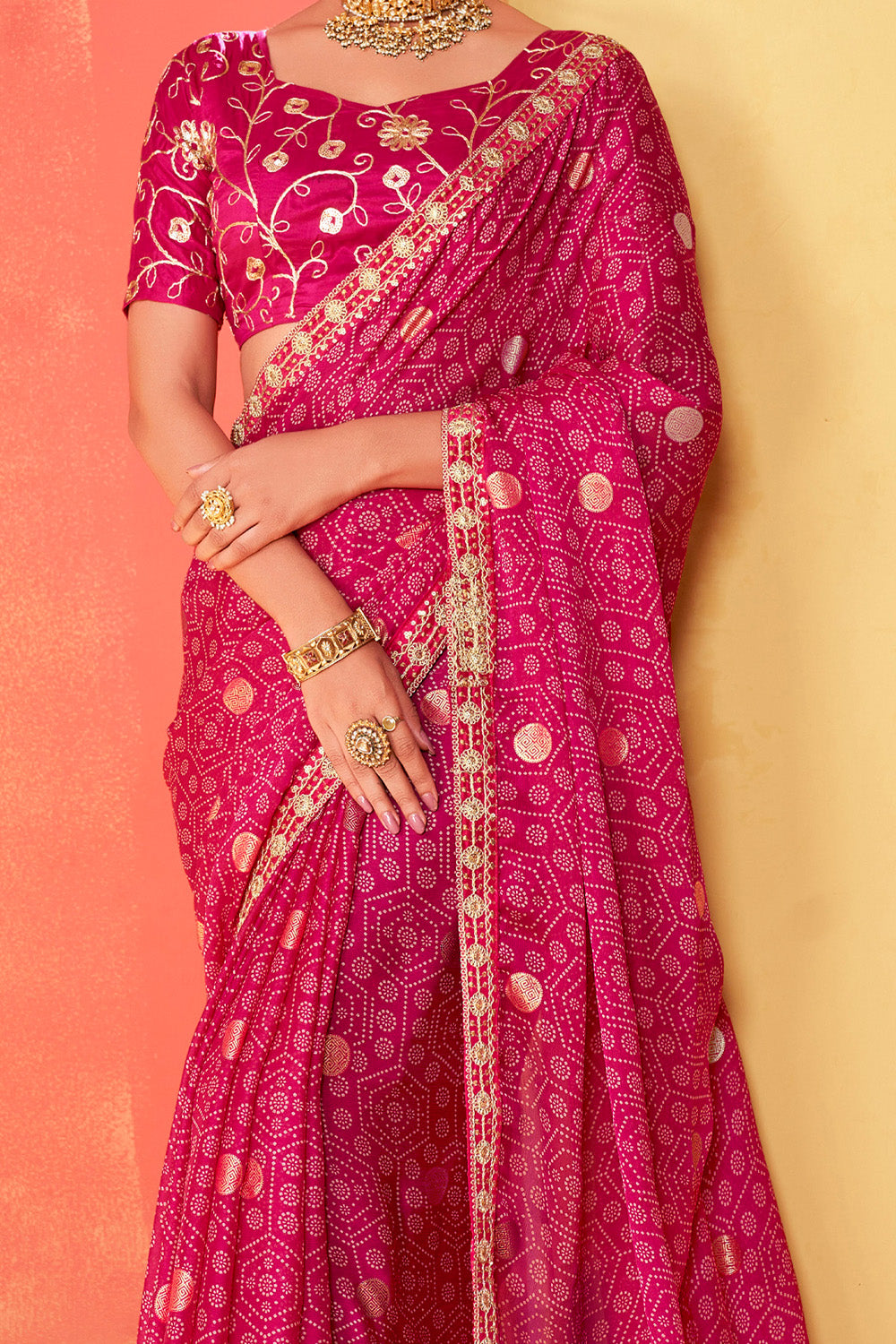 In-Sattva Classic Women's Handloom Tribal Moss Chiffon Saree; Vibrant Red