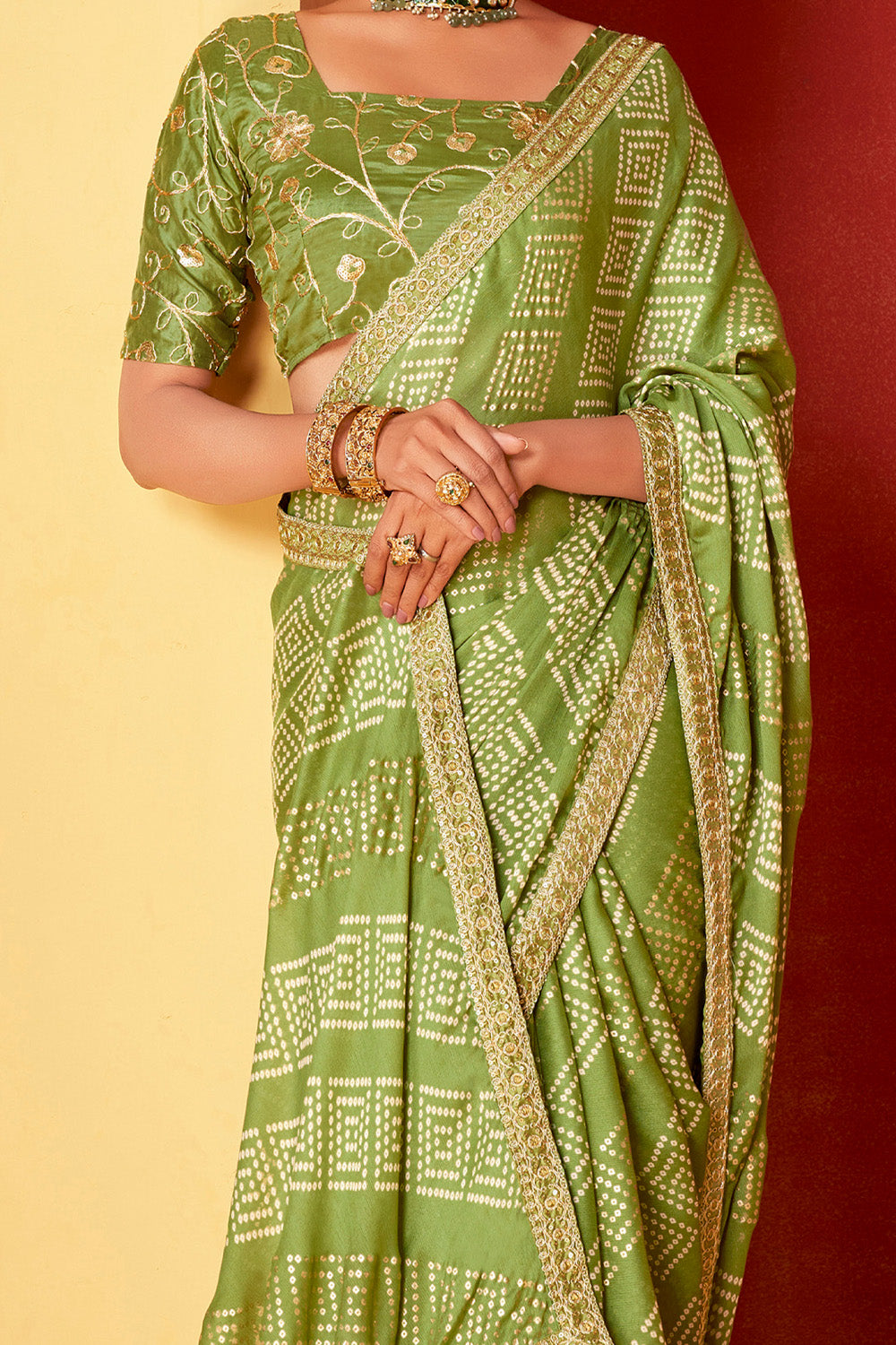 In-Sattva Classic Women's Handloom Tribal Moss Chiffon Saree; Light Green