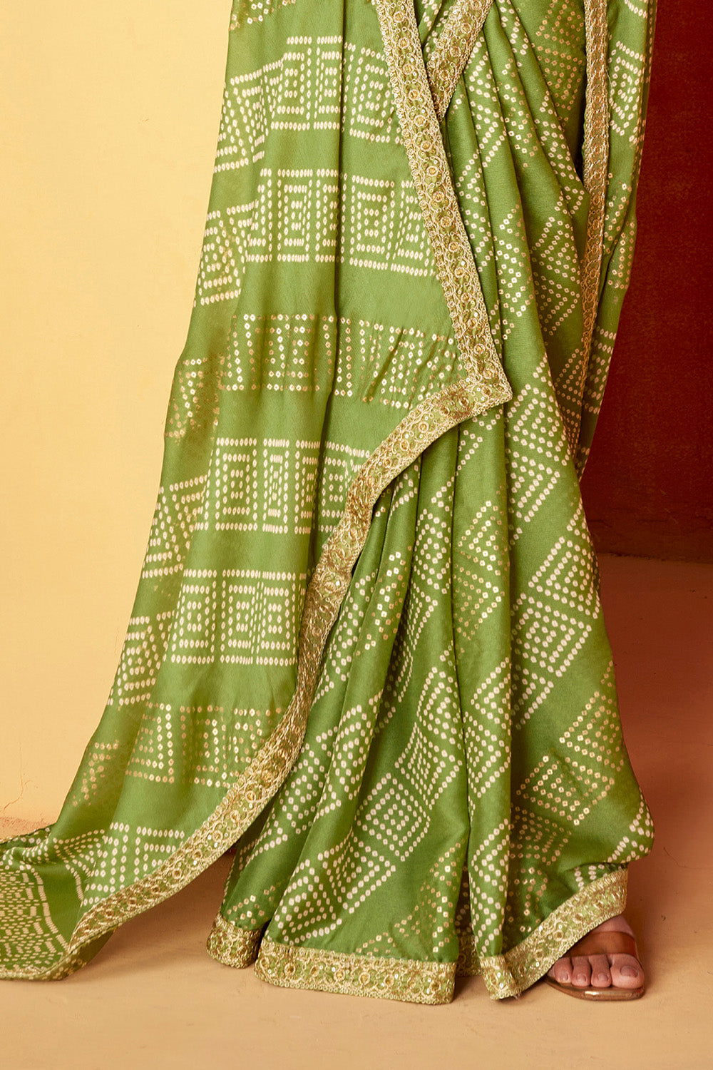 In-Sattva Classic Women's Handloom Tribal Moss Chiffon Saree; Light Green