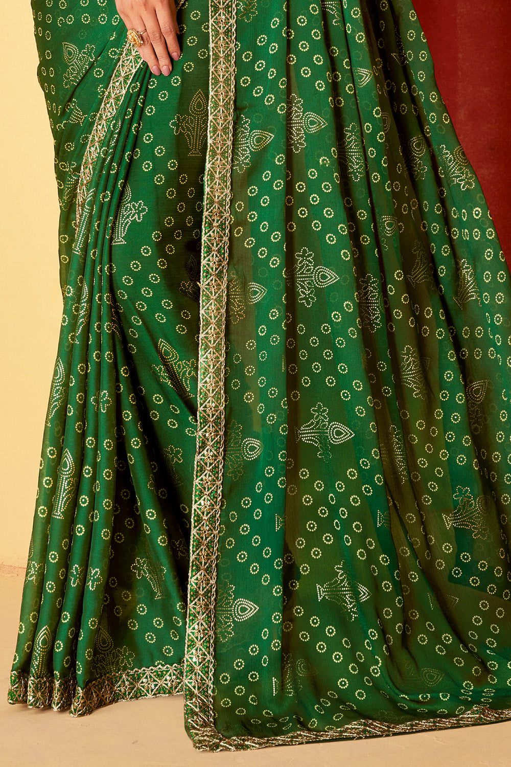 In-Sattva Classic Women's Handloom Tribal Moss Chiffon Saree; Imperial Green
