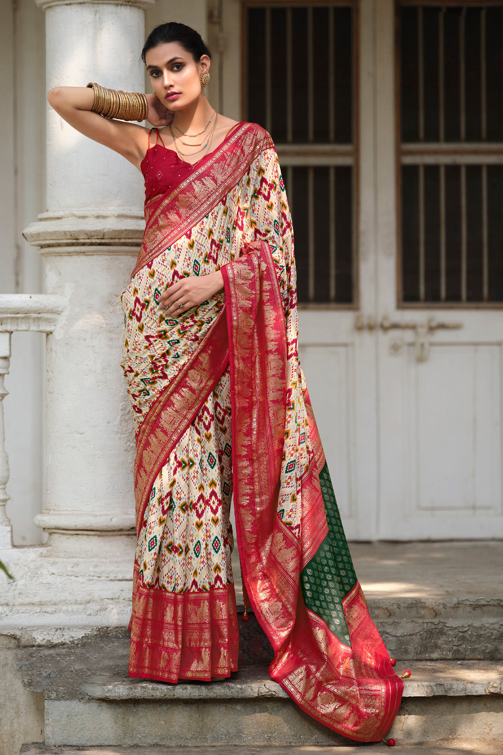 In-Sattva Women's Heritage Handloom Deluxe Tussar Silk Saree; Sangria Red