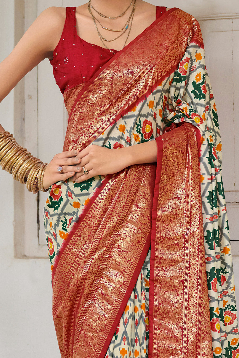 In-Sattva Women's Heritage Handloom Deluxe Tussar Silk Saree; Amber Red