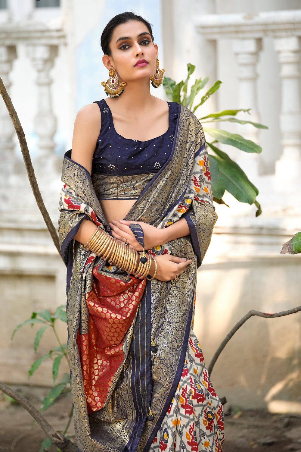 In-Sattva Women's Heritage Handloom Deluxe Tussar Silk Saree; Midnight Blue