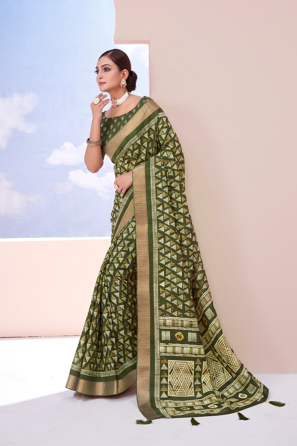 In-Sattva Women's Heritage Handloom Dola Silk Saree; Military Green
