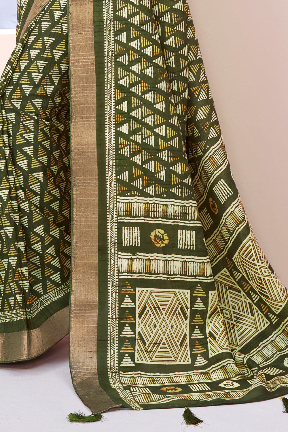 In-Sattva Women's Heritage Handloom Dola Silk Saree; Military Green