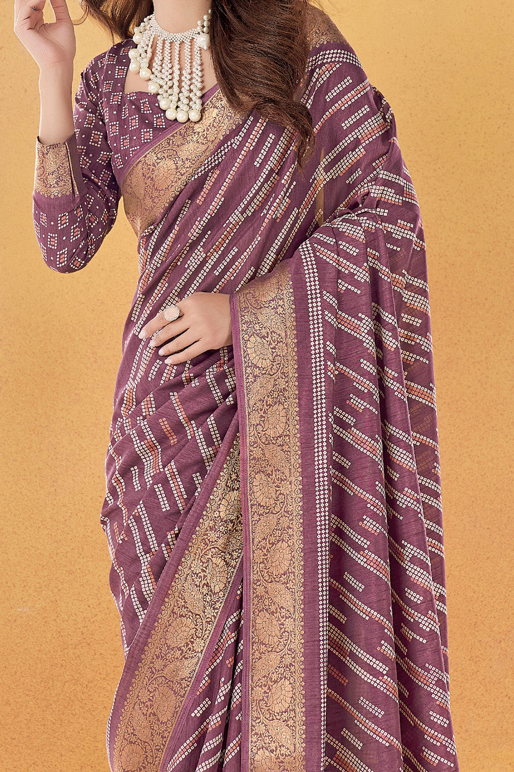 In-Sattva Women's Handloom Bandhni Dola Silk Saree; Mulberry Lavender