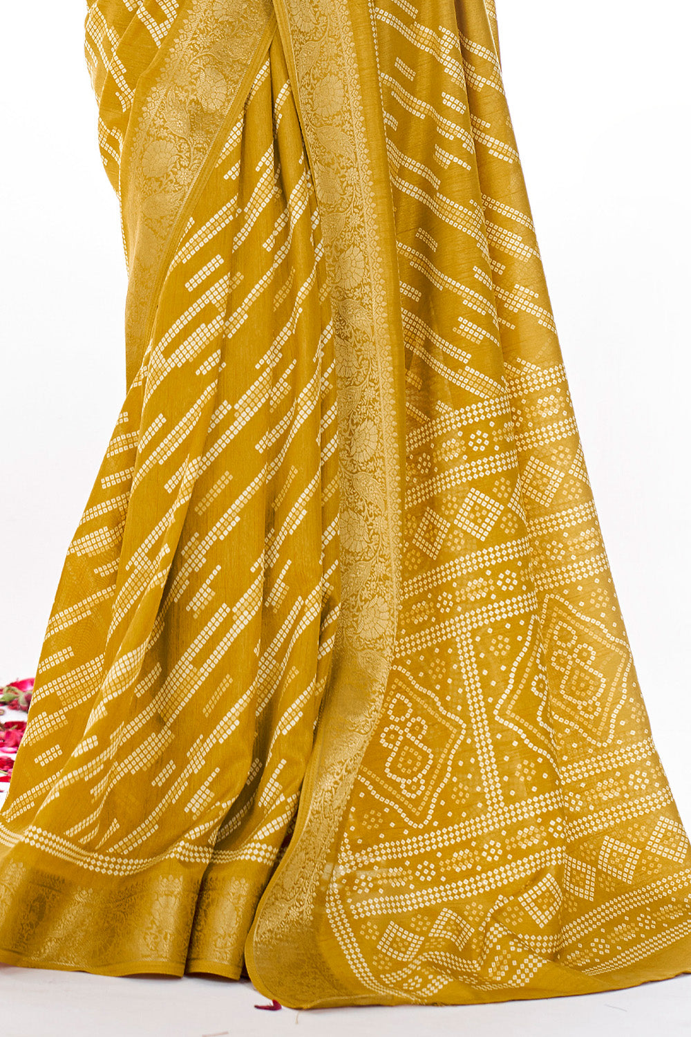 In-Sattva Women's Handloom Bandhni Dola Silk Saree; Summer Gold