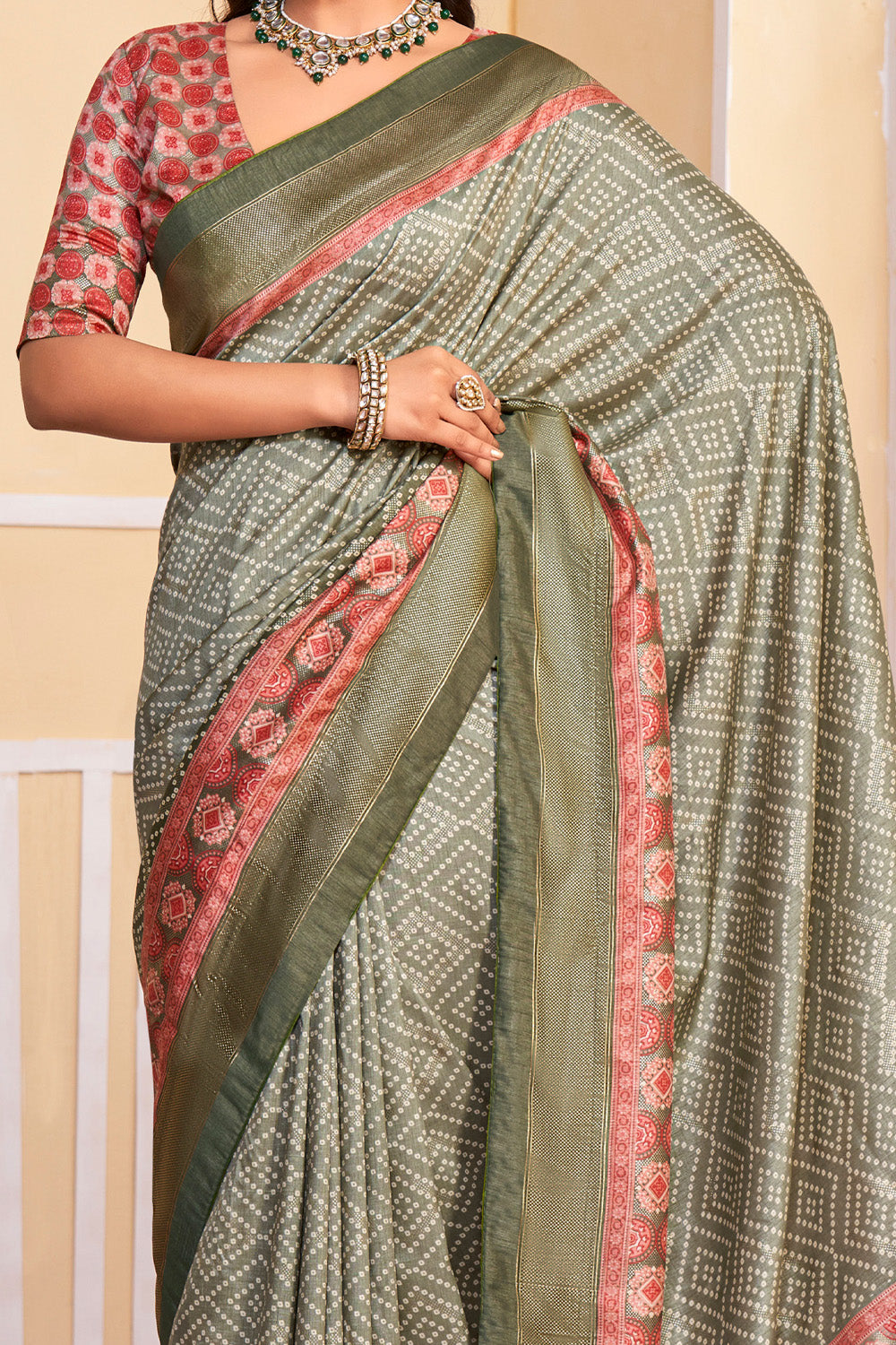In-Sattva Women's Handloom Bandhni Tussar Silk Saree; Khaki Green