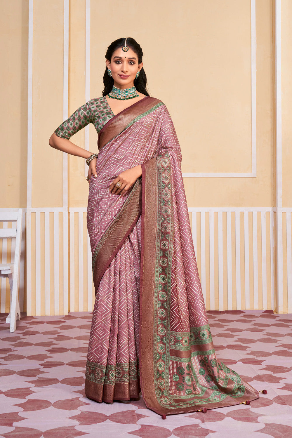 In-Sattva Women's Handloom Bandhni Tussar Silk Saree; Cherry Pink
