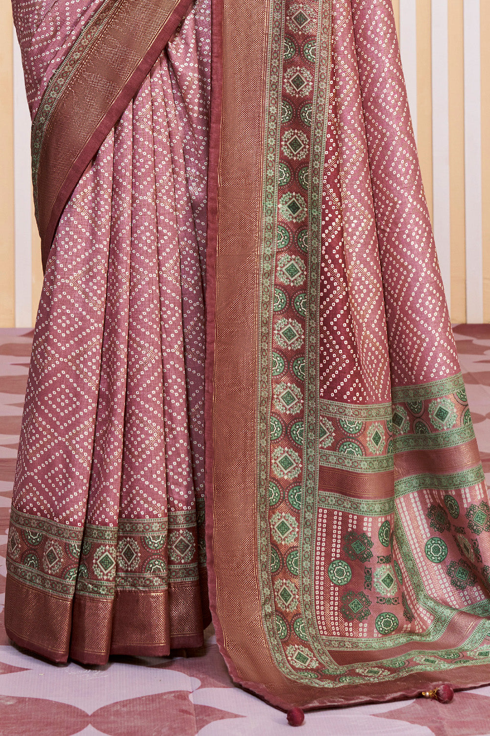 In-Sattva Women's Handloom Bandhni Tussar Silk Saree; Cherry Pink