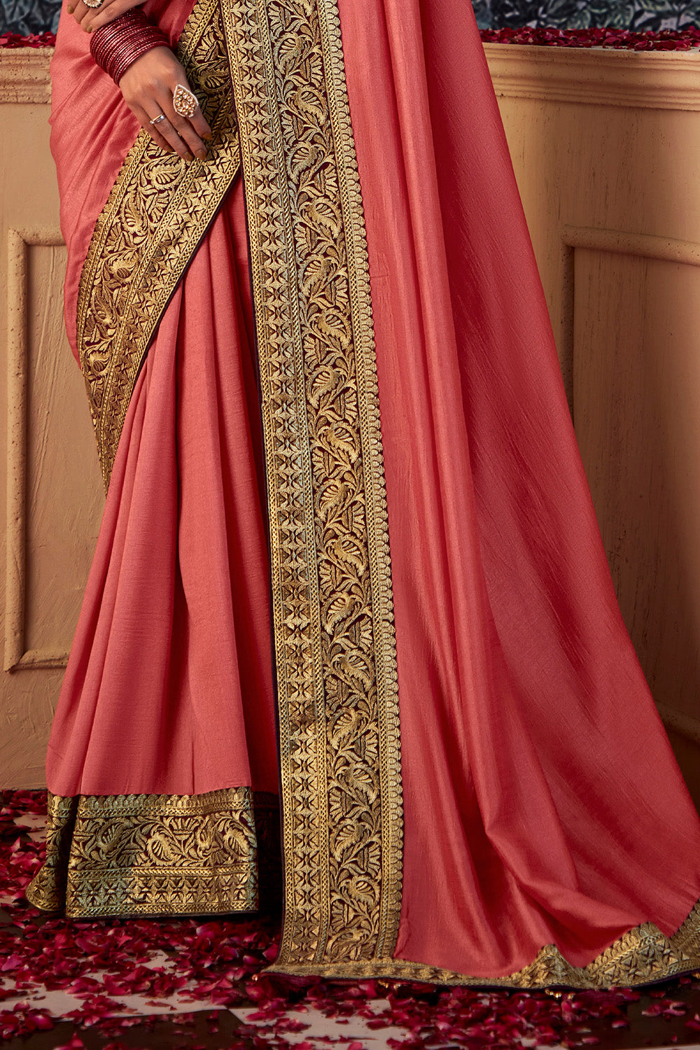 In-Sattva Women's Heritage Vichitra Patola Art Silk Saree; Salmon Pink