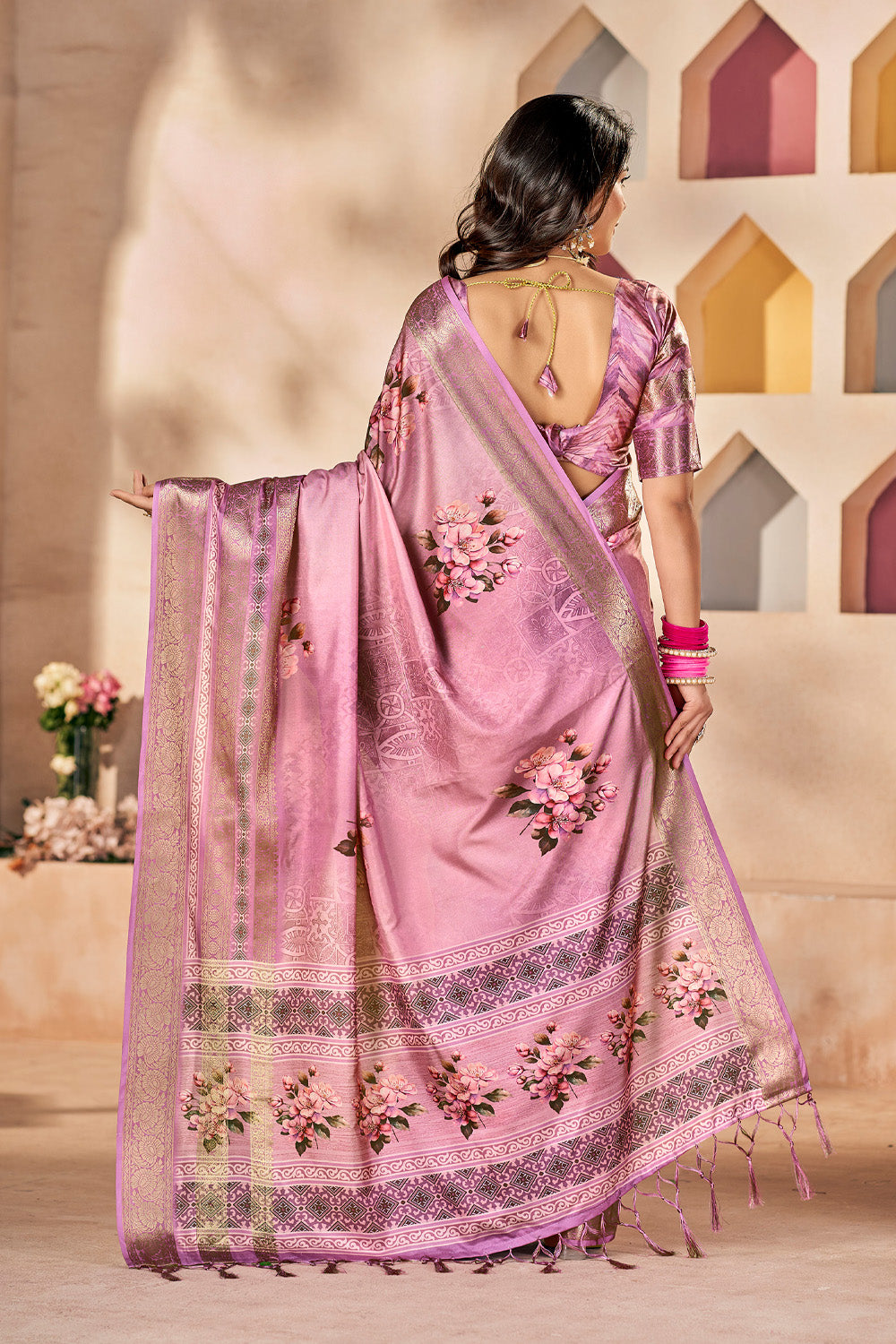 In-Sattva Women's Heritage Floral Print Dola Silk Saree; Silk Pink