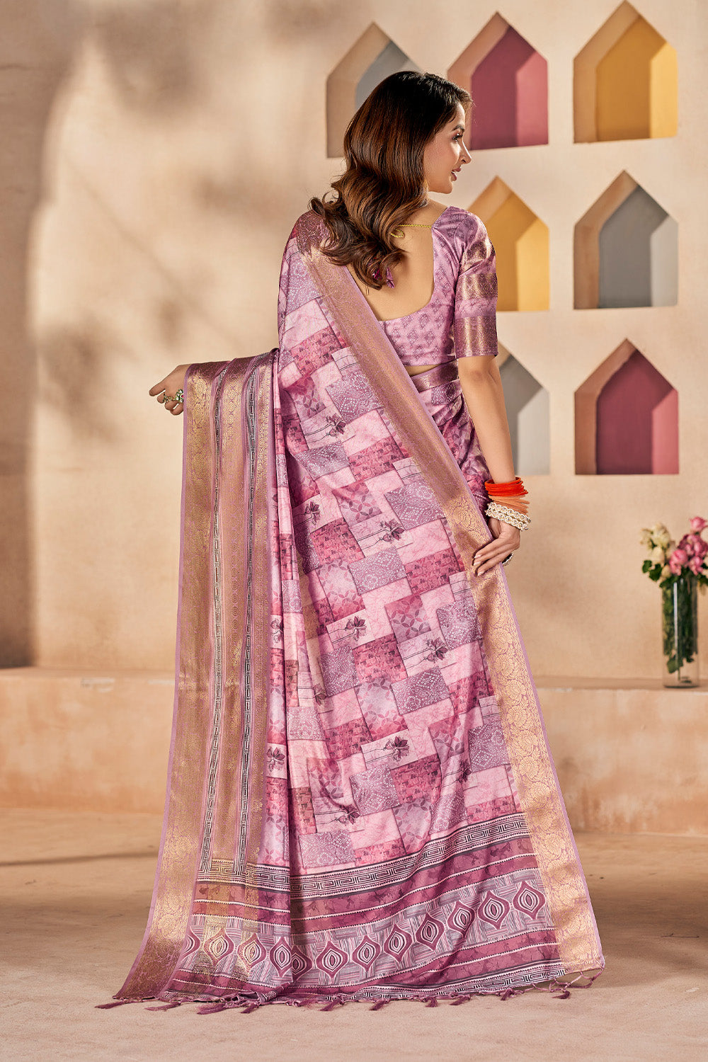 In-Sattva Women's Heritage Floral Print Dola Silk Saree; Peony Pink