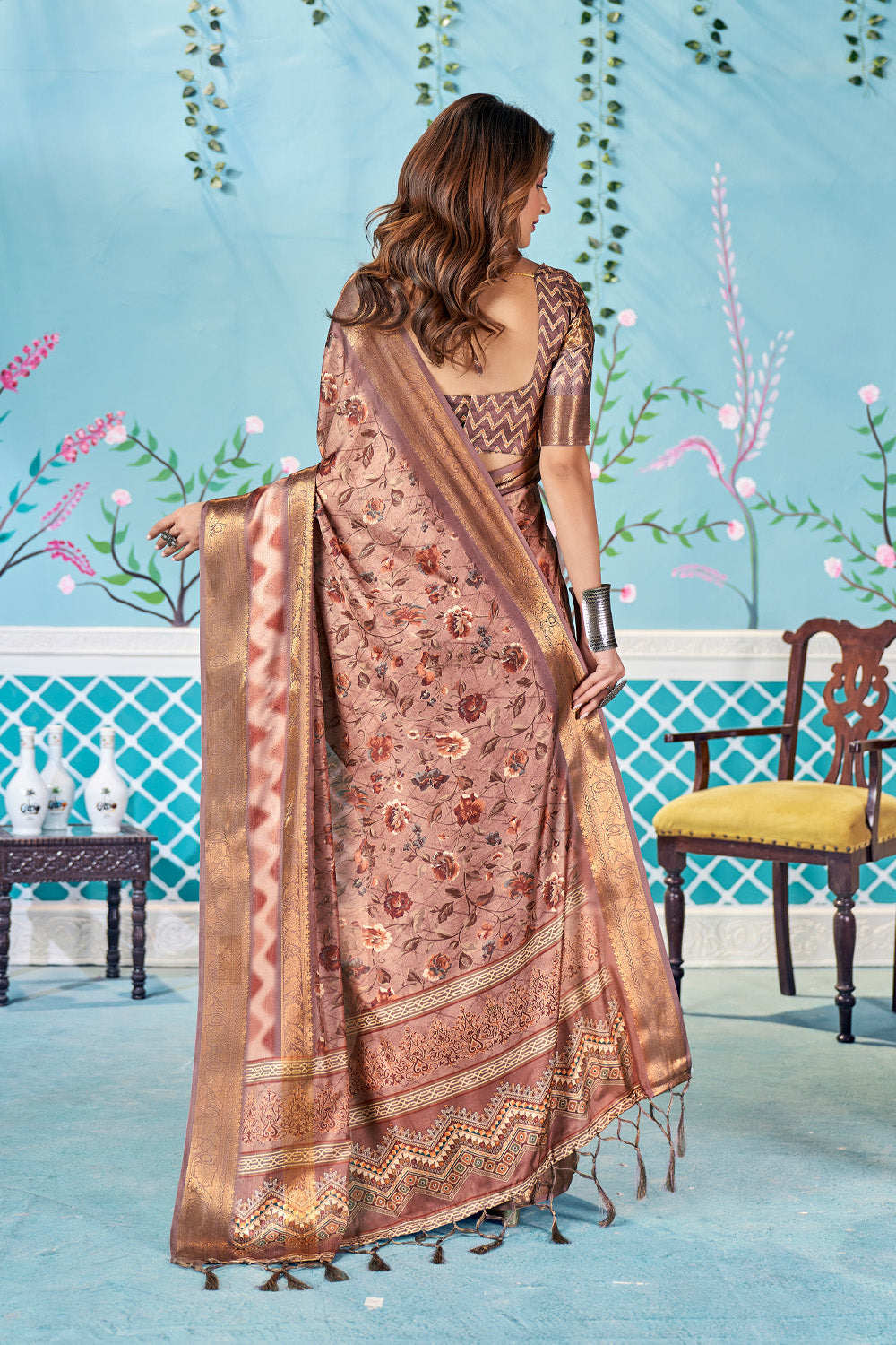 In-Sattva Women's Heritage Handloom Bandhni Dola Silk Saree; Tan Pink