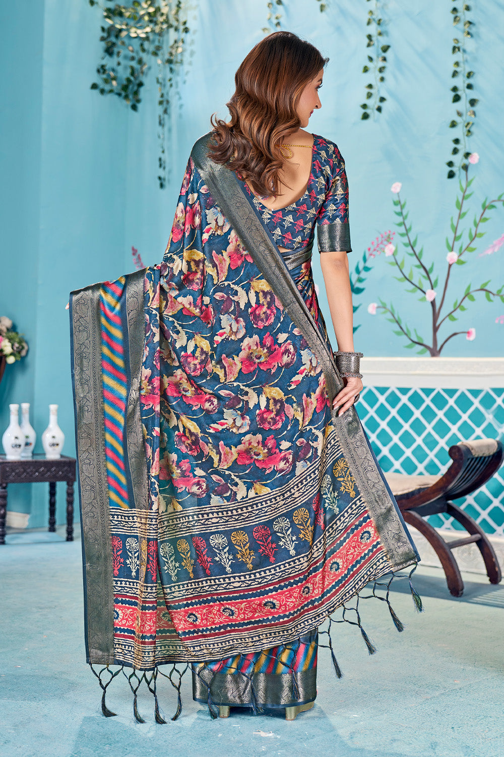 In-Sattva Women's Heritage Handloom Bandhni Dola Silk Saree; Floral Blue