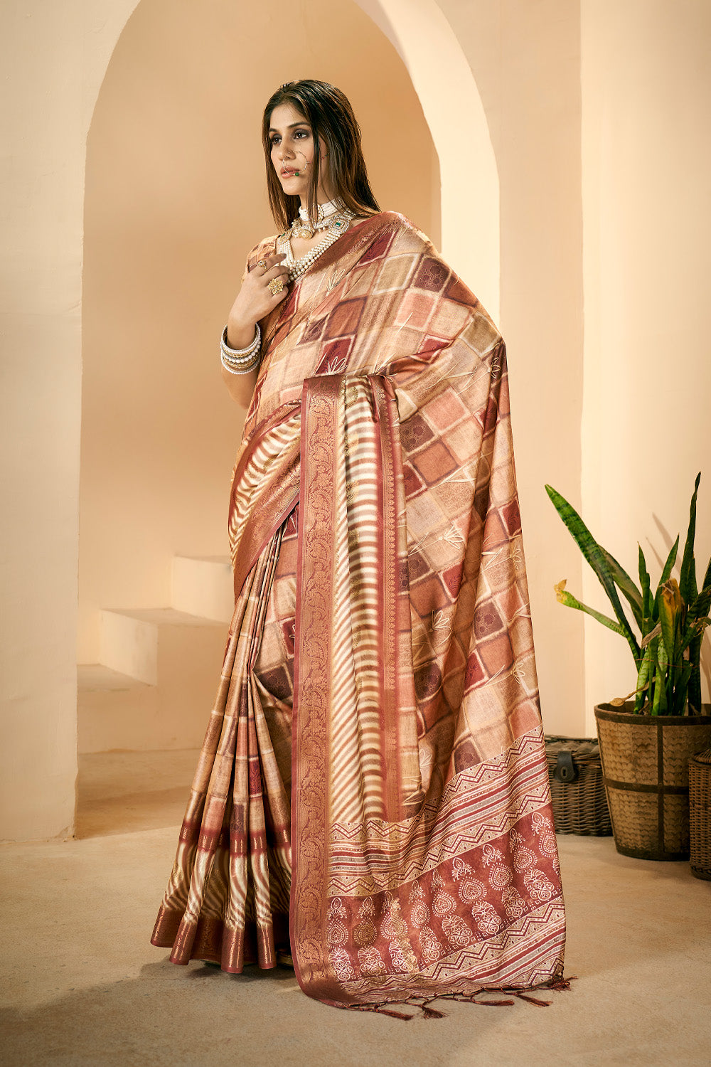 In-Sattva Women's Abstract Print Handloom Dola Silk Saree; Noble Orange