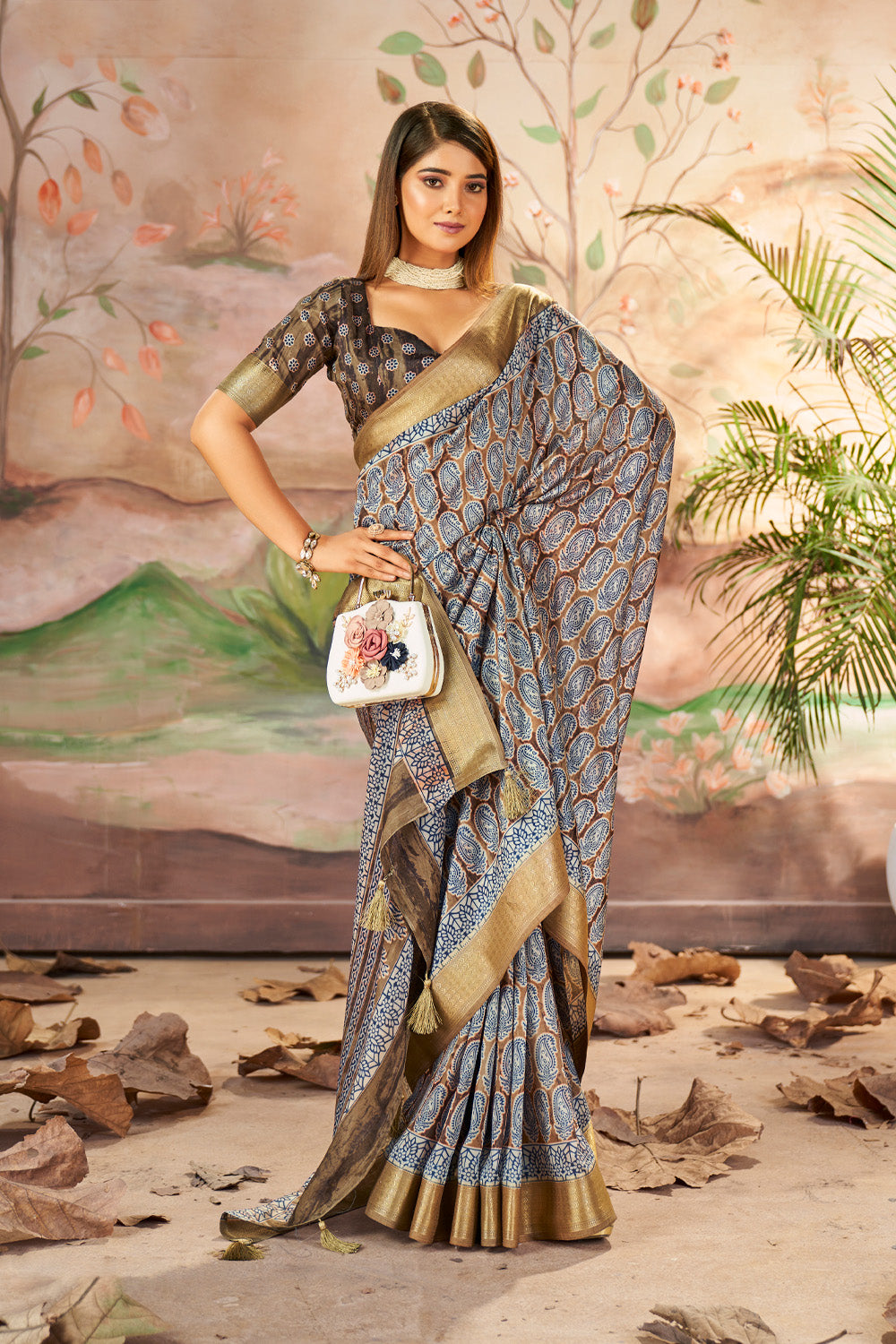 In-Sattva Women's Paisley Print Handloom Dola Silk Saree; Caramel Brown