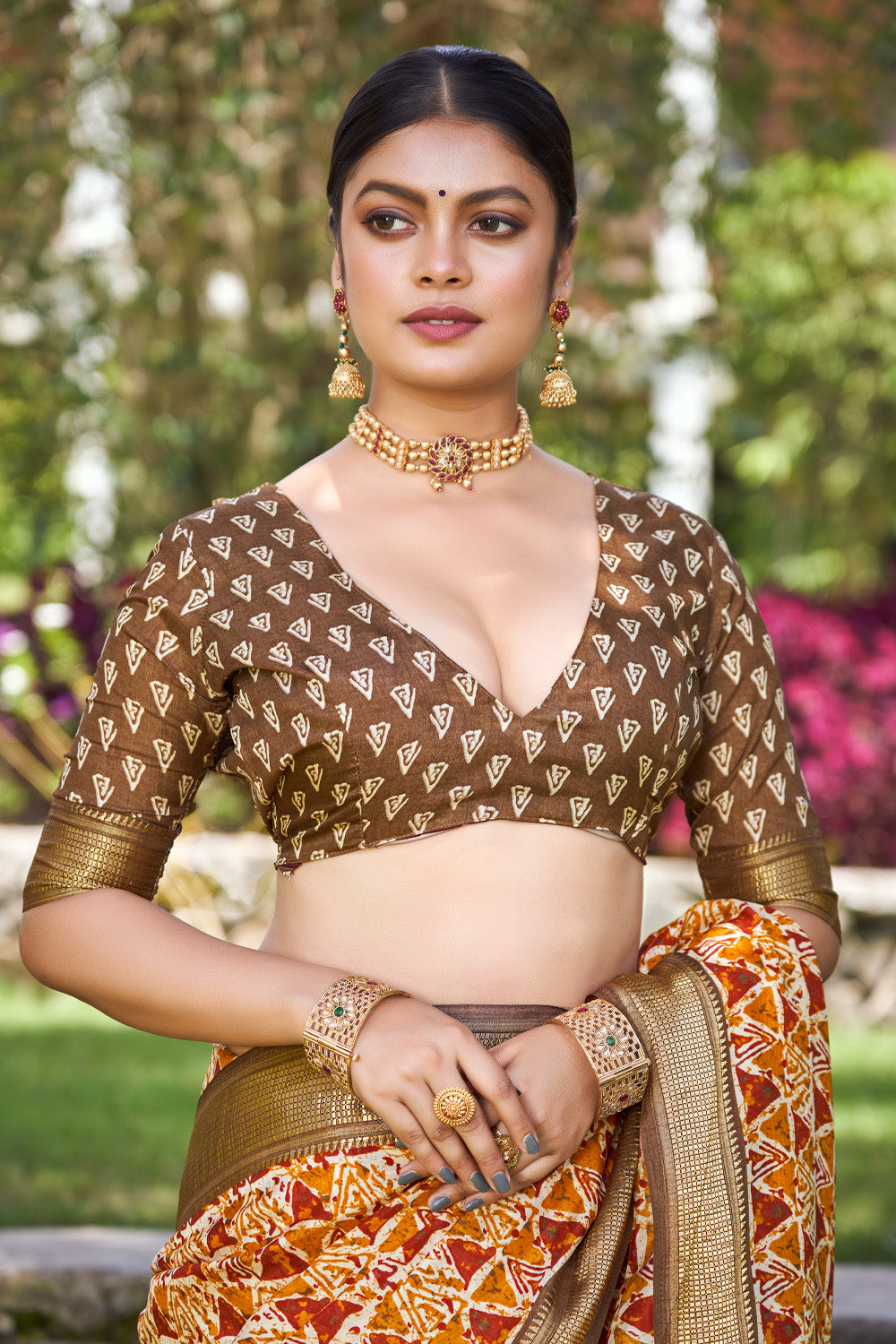In-Sattva Women's Handloom Geometric Print Kalamkari Silk Saree; Geometric Brown