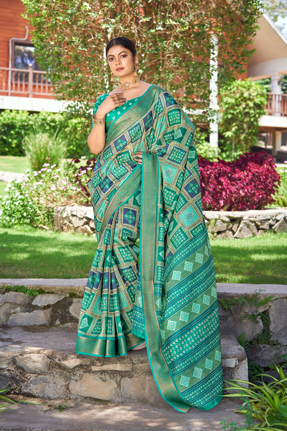 In-Sattva Women's Handloom Polka Dot Kalamkari Silk Saree; Mantis Green