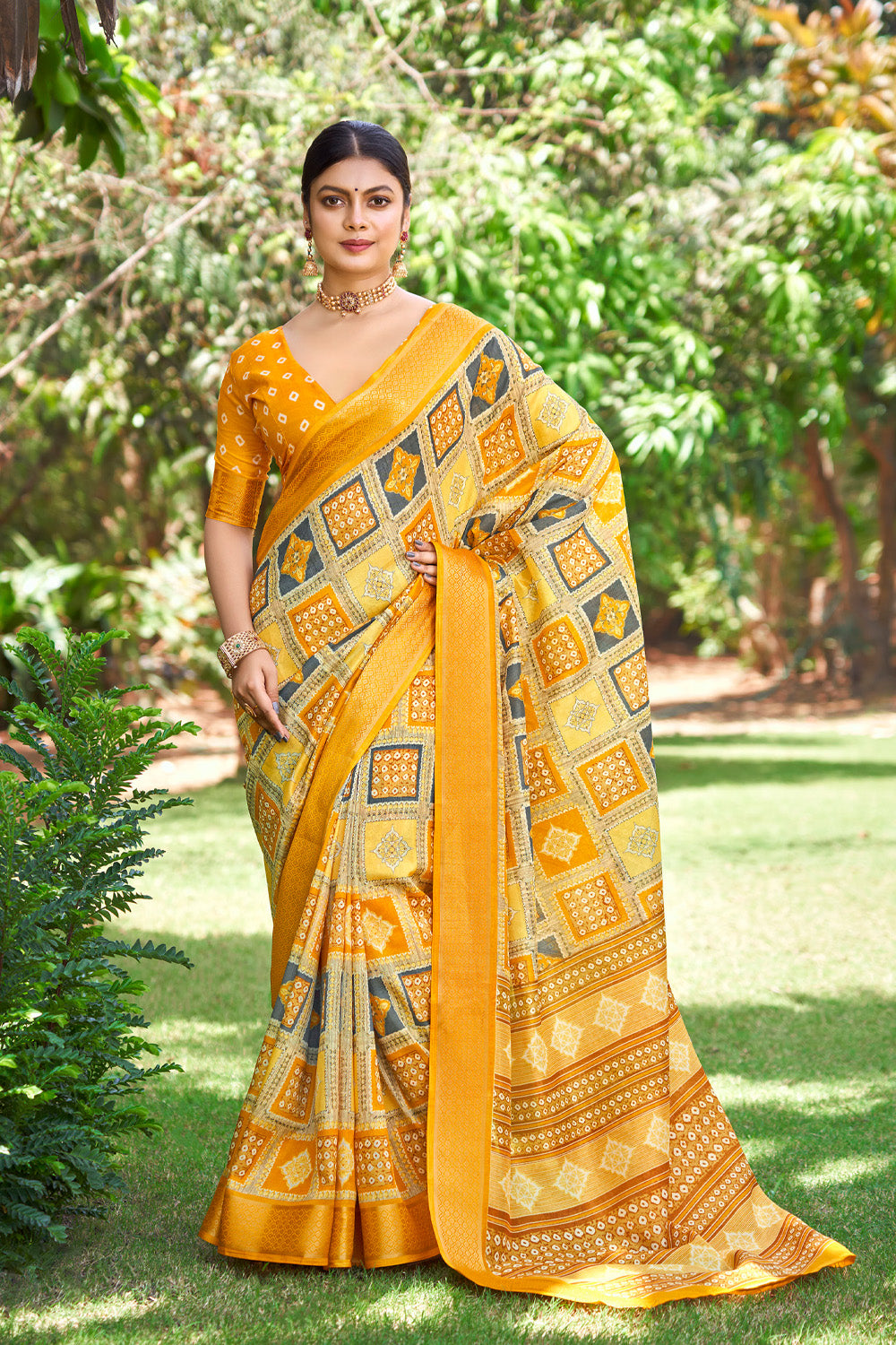 In-Sattva Women's Handloom Polka Dot Kalamkari Silk Saree; Saffron Gold