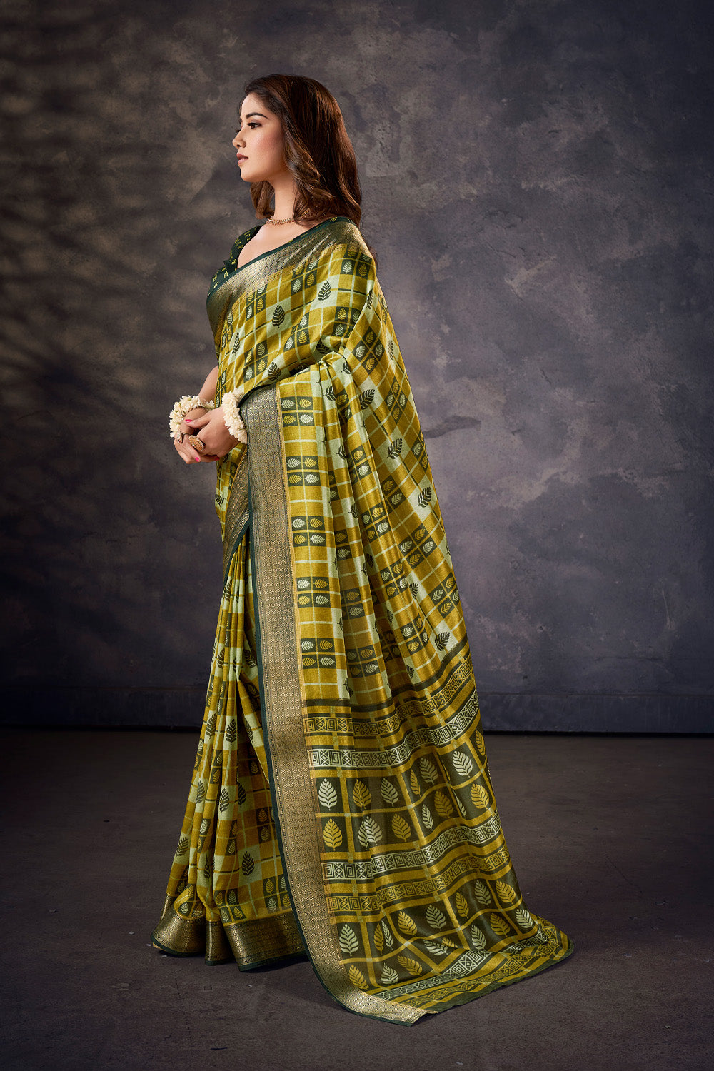 In-Sattva Women's Handloom Printed Kalamkari Silk Saree; Heritage Olive