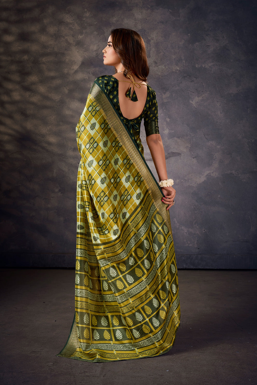 In-Sattva Women's Handloom Printed Kalamkari Silk Saree; Heritage Olive