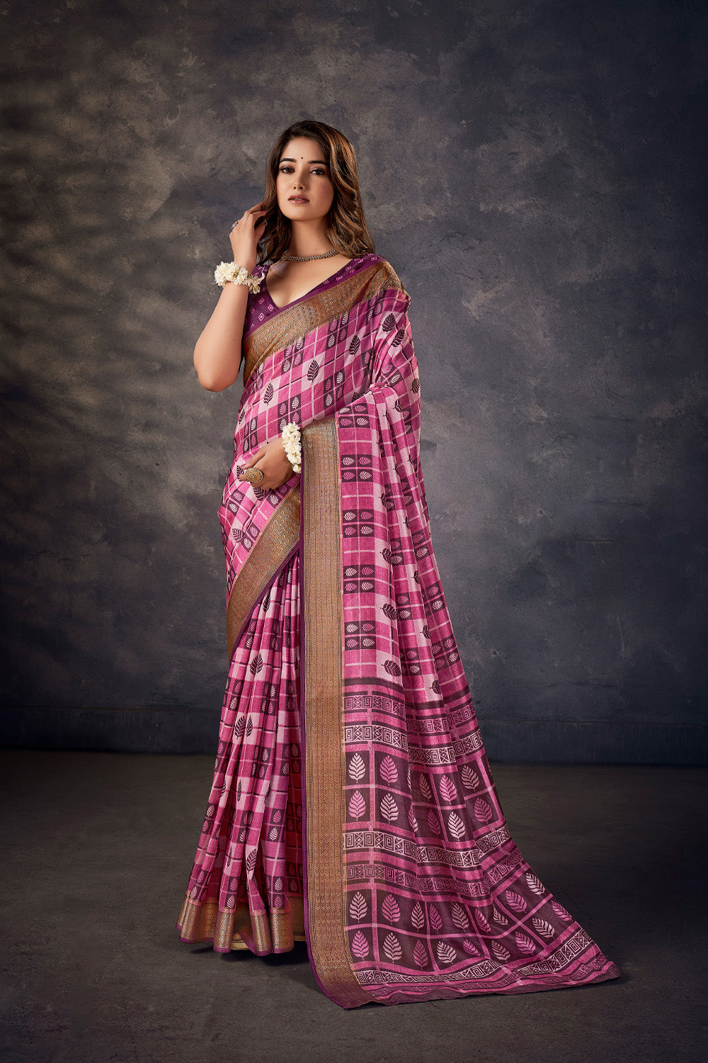 In-Sattva Women's Handloom Printed Kalamkari Silk Saree; Printed Lilac