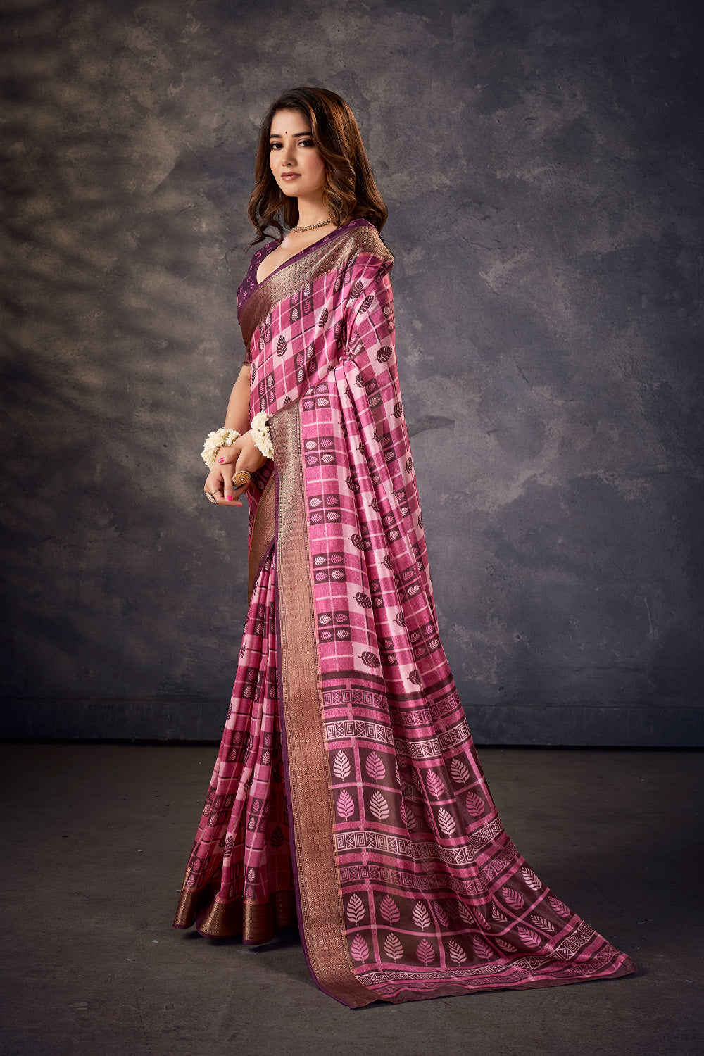 In-Sattva Women's Handloom Printed Kalamkari Silk Saree; Printed Lilac
