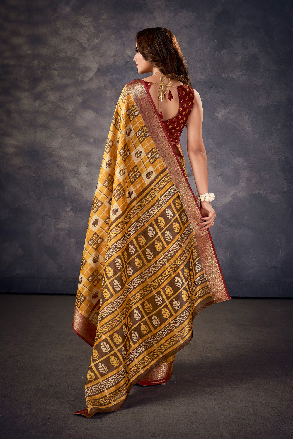 In-Sattva Women's Handloom Printed Kalamkari Silk Saree; Lemon Gold