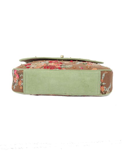 Ivory Tag Dazzling Rossete Hand Embroidery Crossbody Bag ÛÒ Bottom