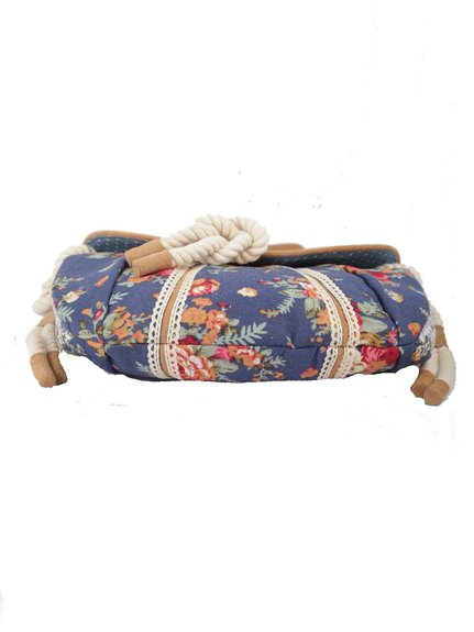Ivory Tag Knot A Twist Crossbody Bag ÛÒ Bottom