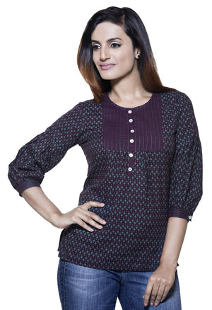Akkriti Women's Printed Pintuck Casual Kurti ÌÎÌ_Ì´åÇÌÎÌ__ÌÎÌ_ÌÎ_ÌÎÌ_Ì´åÌÎÌ_ÌÎ_ÌÎÌ_Ì´å« Aubergine Front