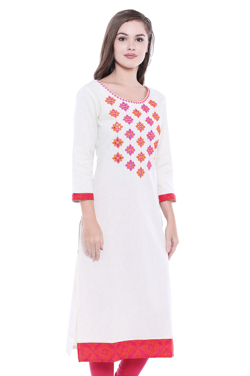 Women's White Indian Kurta Tunic with Embroiderey | In-Sattva