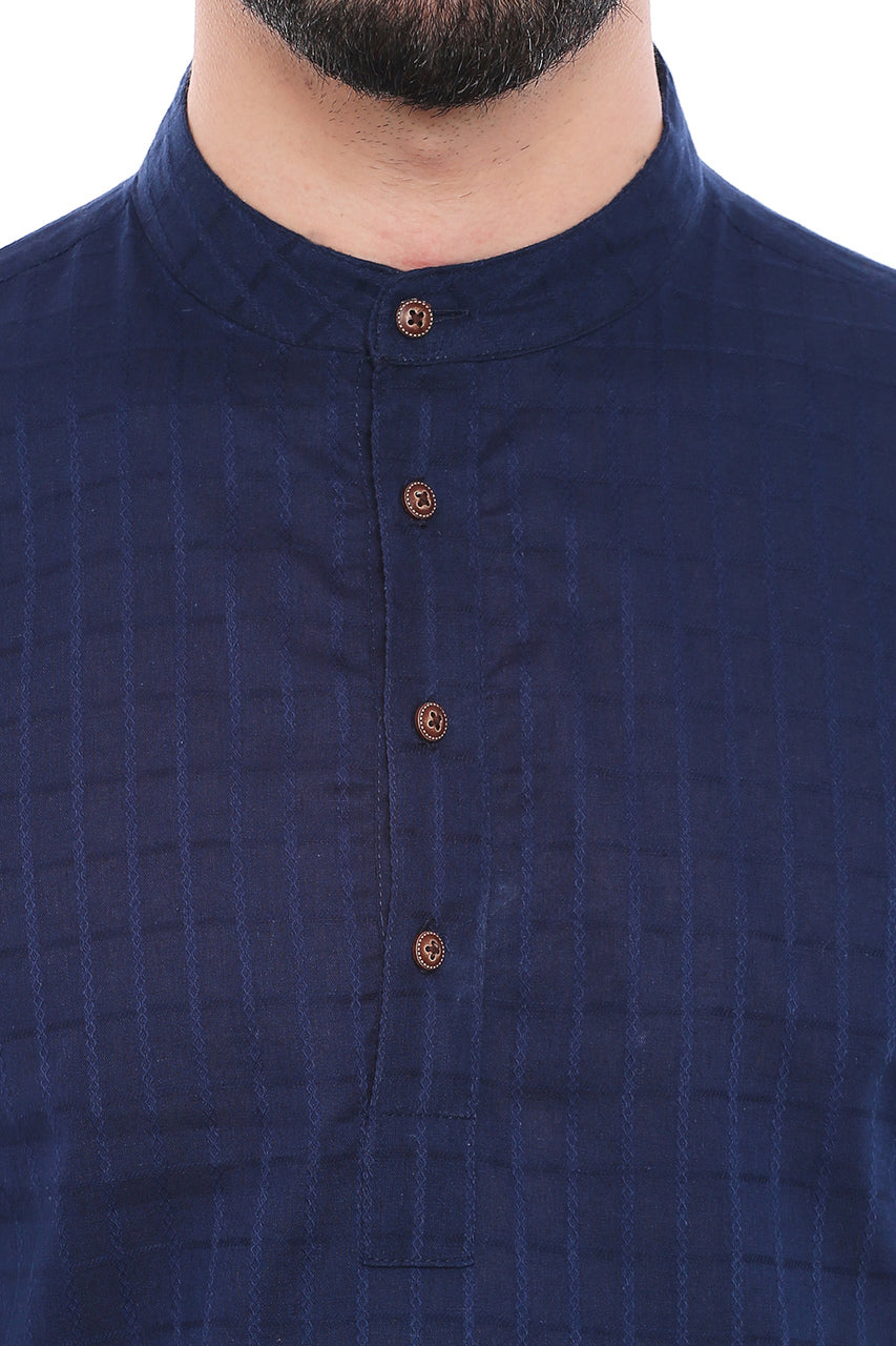In-Sattva Men's Mandarin Collar Henley Style Short Fitted Kurta Tunic Navy