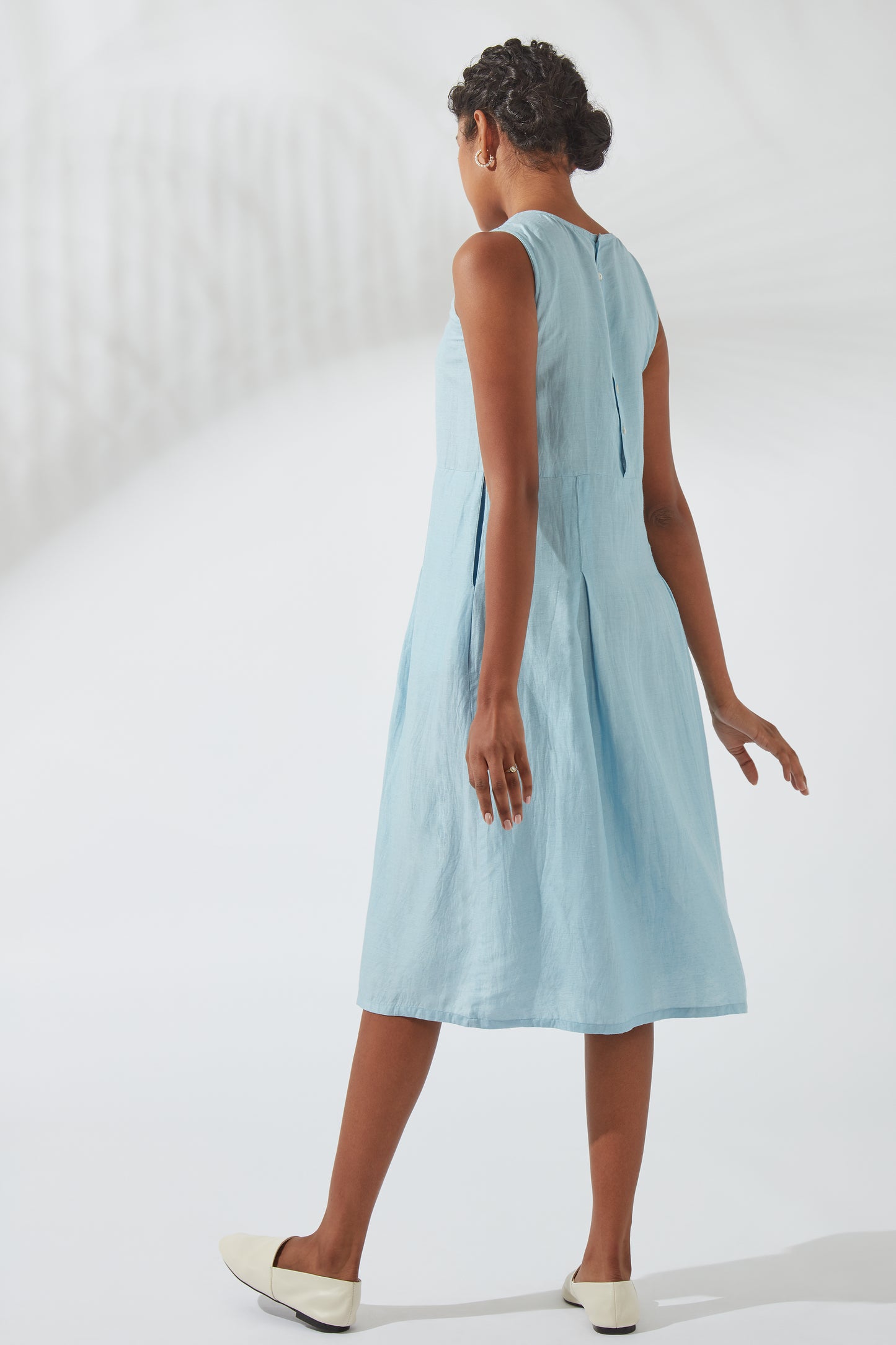 Women's Bohemian Classic Silk Linen Crystal Blue Embroidered Kurta Dress