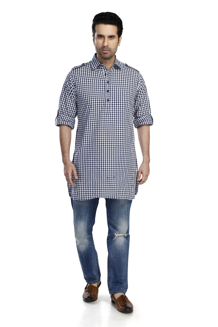 In-Sattva Men's Pullover Pathani Rollup Sleeve Kurta Tunic With Shoulder Strap - Navy Gingham