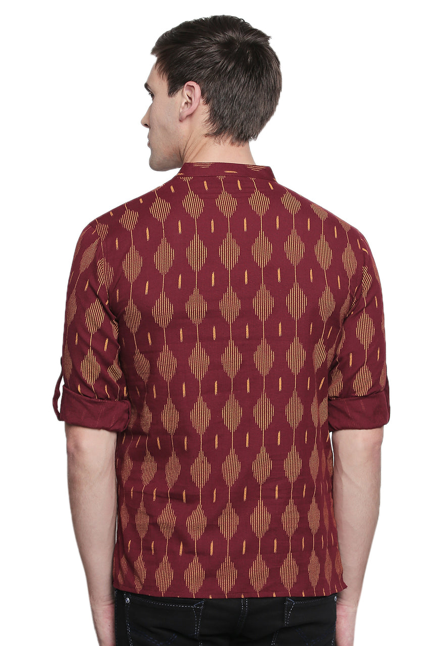 Men's Kurta Tunic : Handmade with Ikkat Print - Back | In-Sattva