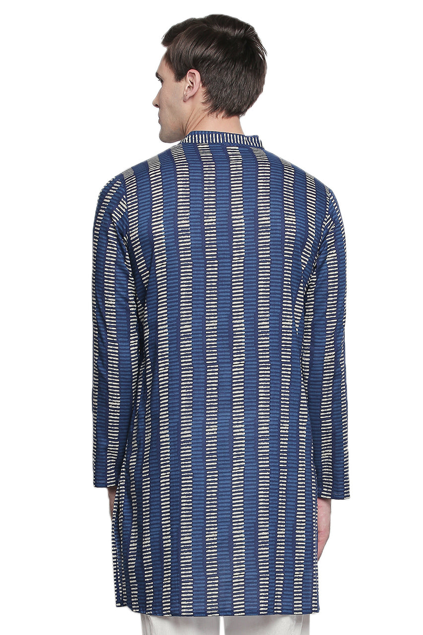 Men's Indian Kurta Tunic with Block Print: Pure Cotton Fabric - Back | In-Sattva