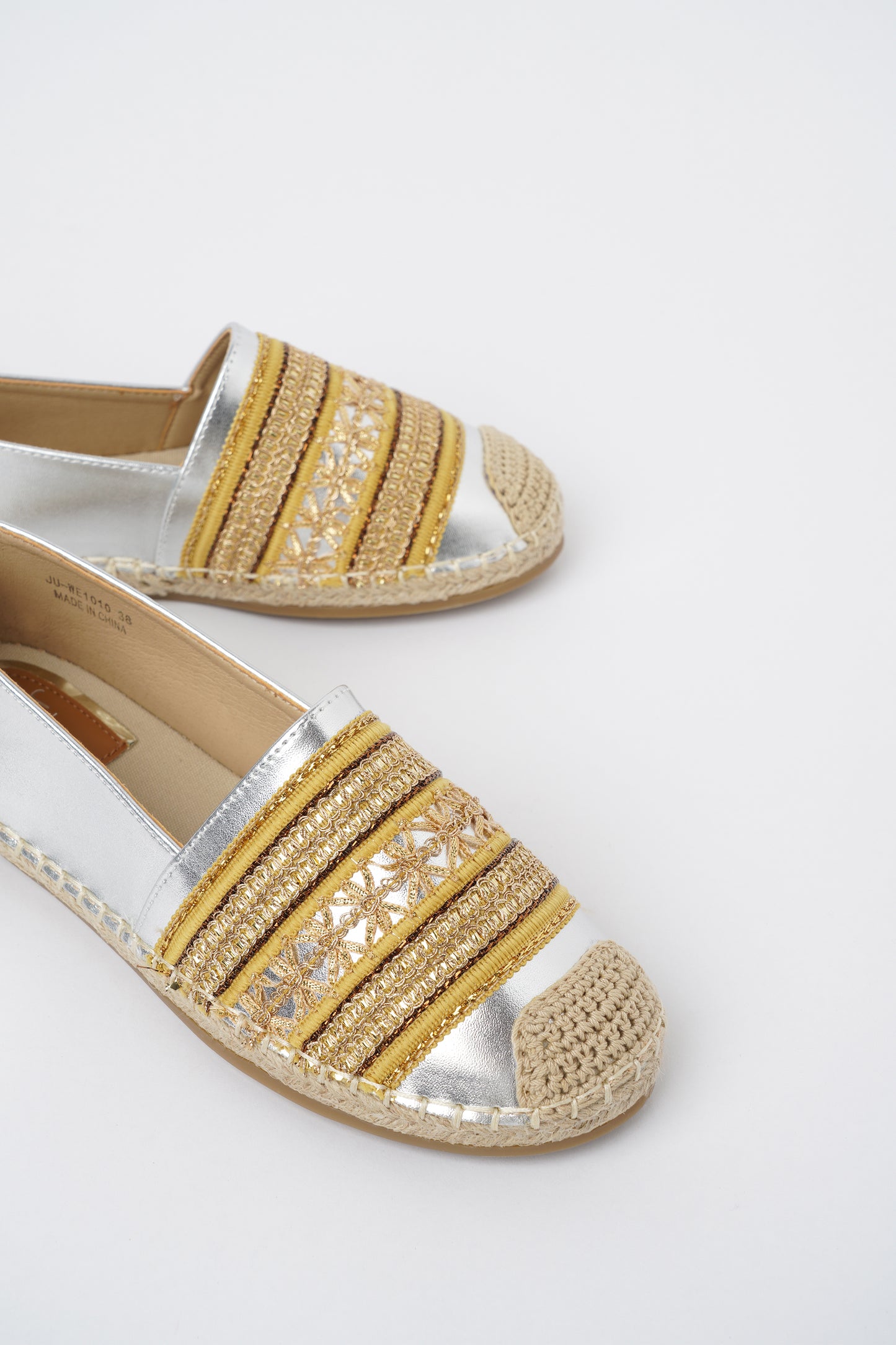Jove Silver Flat with Black and Gold Detail
