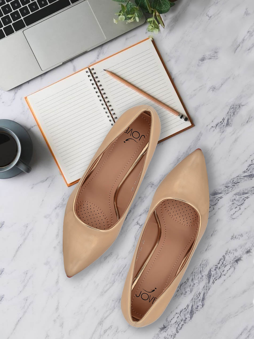Jove Women's Pointed Toe Pumps Champagne