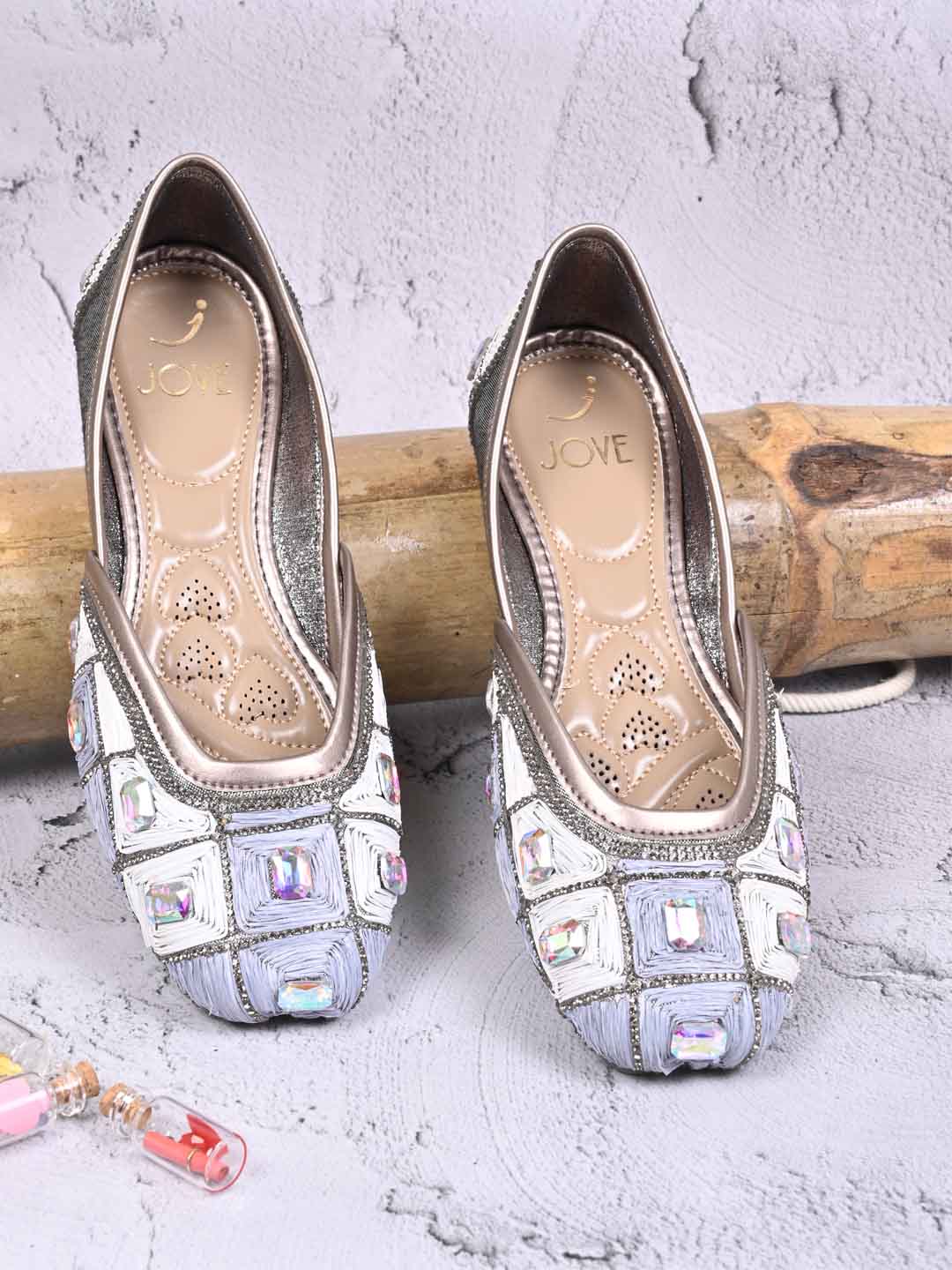 Jove Women's Silver Embelished Mojaris